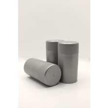 Plastový skrutkovací uzáver - strieborný