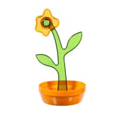 Držiak na drevené lyžičky s kvetmi